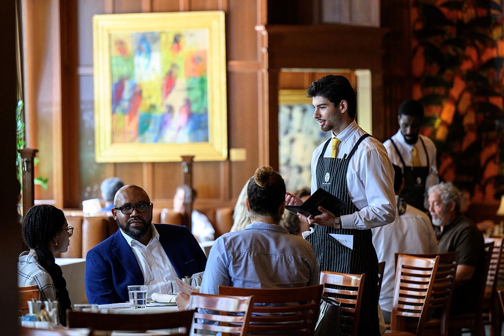 DC Voted to Raise Wages. The Restaurant Lobby Said No.