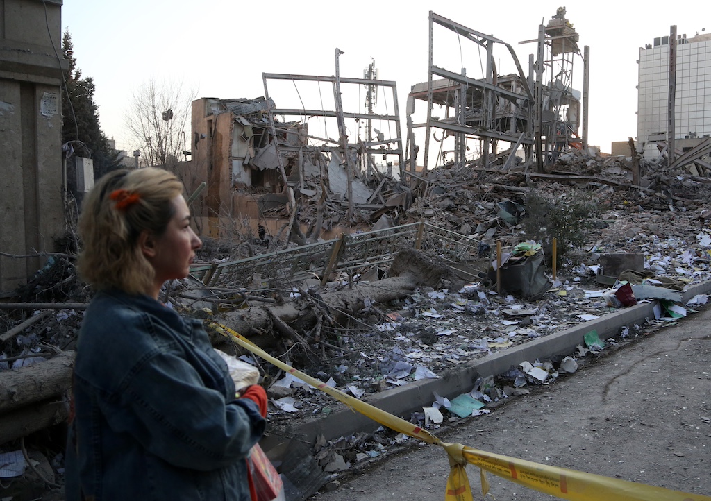 Americans Fail To Mobilize Against Iran War